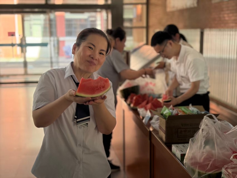 天津大学卫津路校区项目-夏日清凉慰问关怀活动.jpg