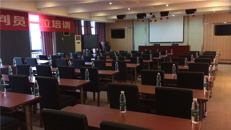 报告厅会前准备.jpg