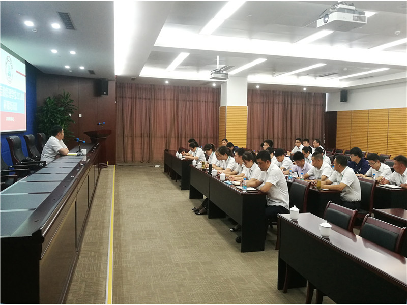 分部经理毛波杰发表开班致辞.jpg