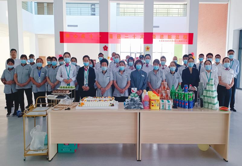 南京物业一分部国科大项目举办员工集体生日会 (2)(1).jpg