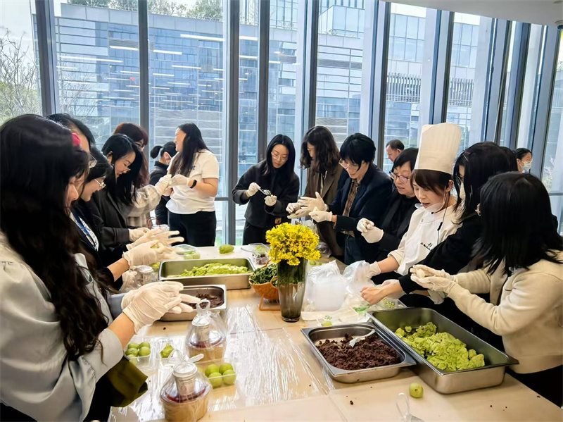 DIY手工青团现场.jpg