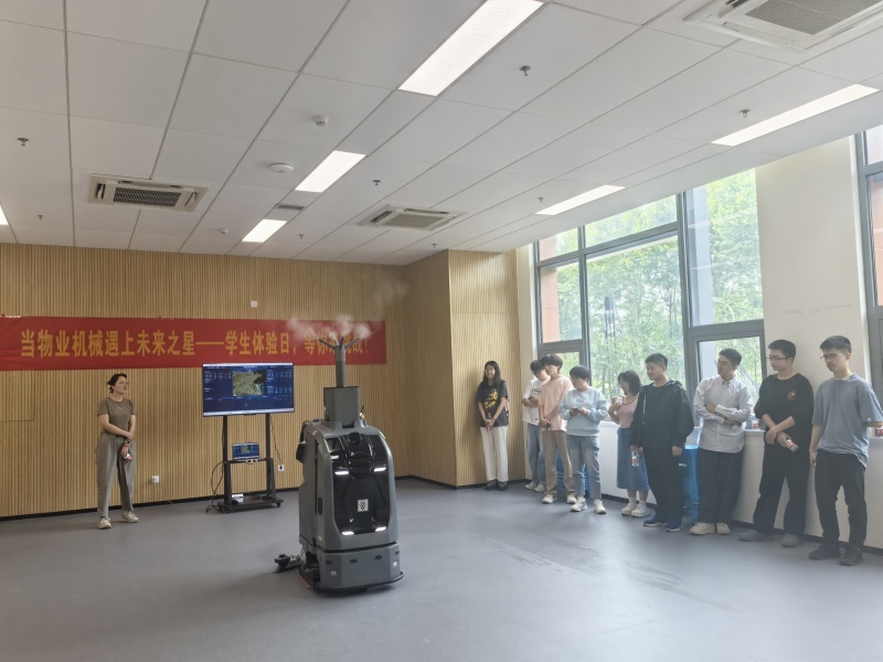 智能巡回洗地机器人展示.jpg.jpg