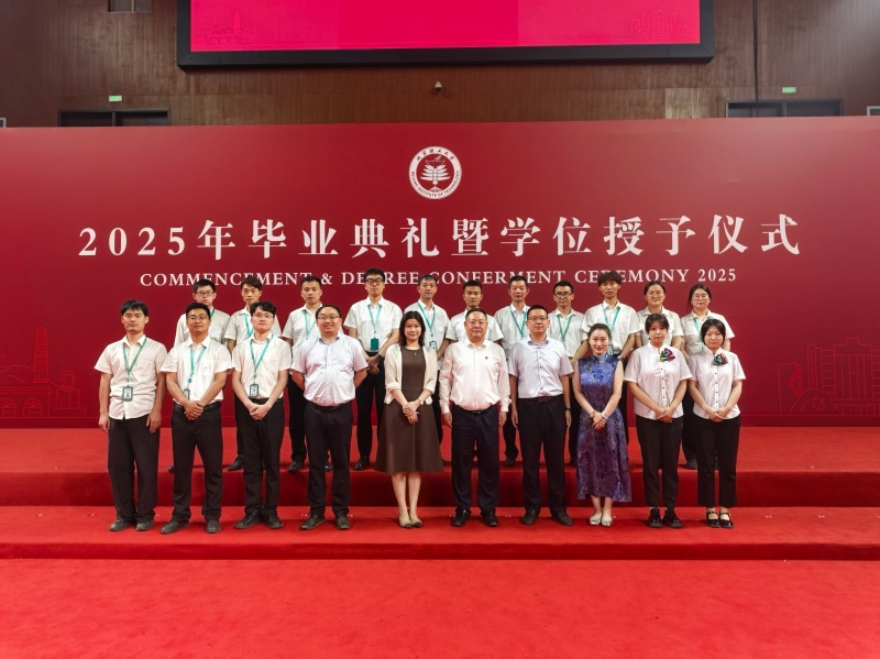北理工上传1.jpg
