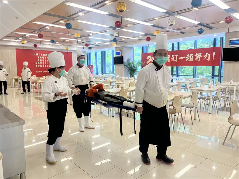 1776241904761010.jpg 带食品留样送医.jpg