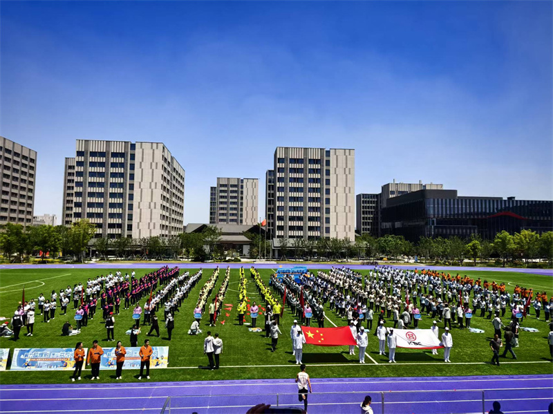 1778459640126200.jpg 趣味运动会 (2).jpg