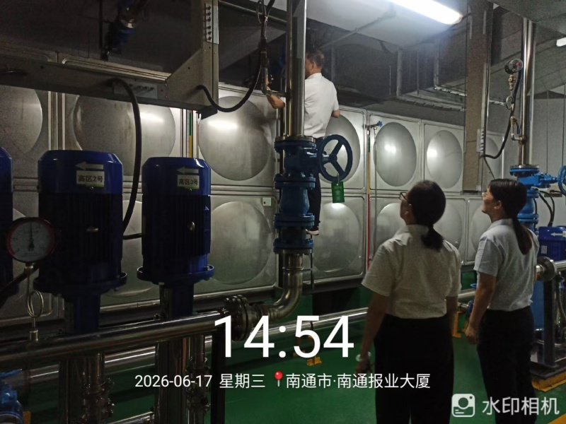 1782900279854999.jpg 2026年“安全月”活动-风险排查 生活水箱有无上锁#无异常(南通日报社).jpg